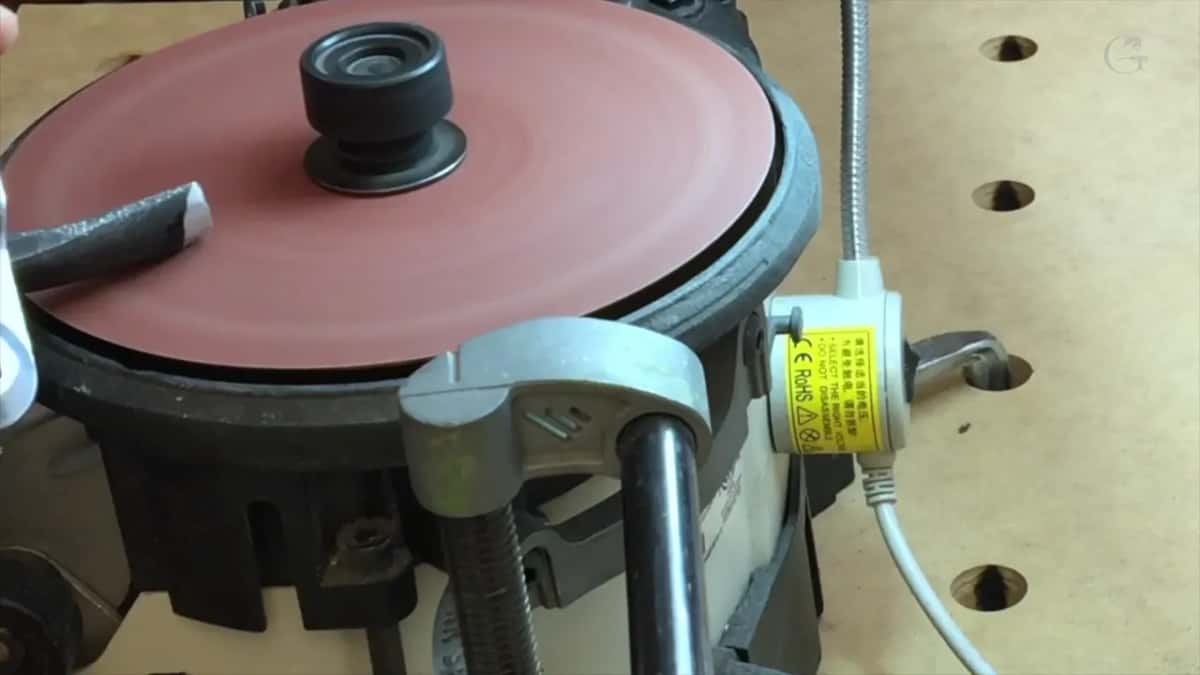Second camera on the running disc and support bar.