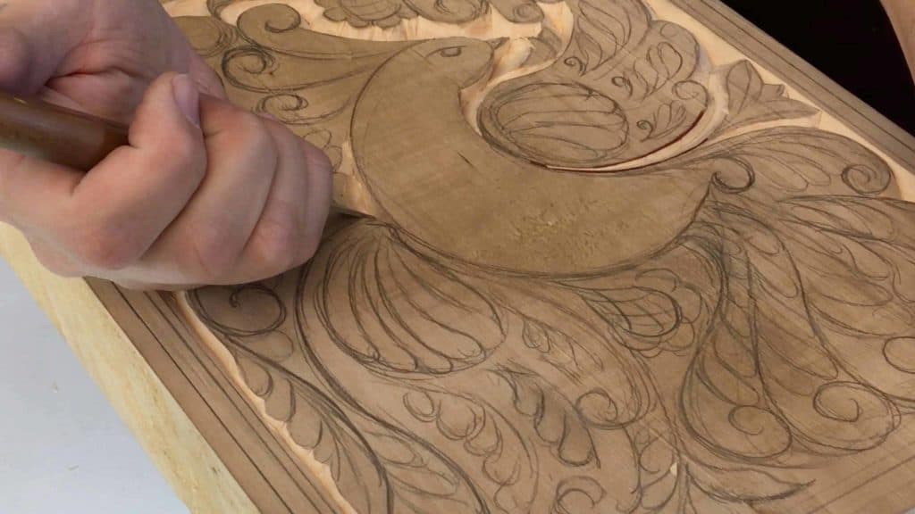 Beginner in Woodcarving Workshop 5 – Curly Kitchen Cutting Board