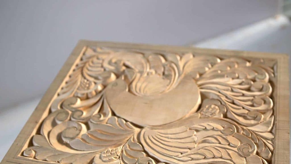 Beginner in Woodcarving Workshop 15 – Curly Kitchen Cutting Board