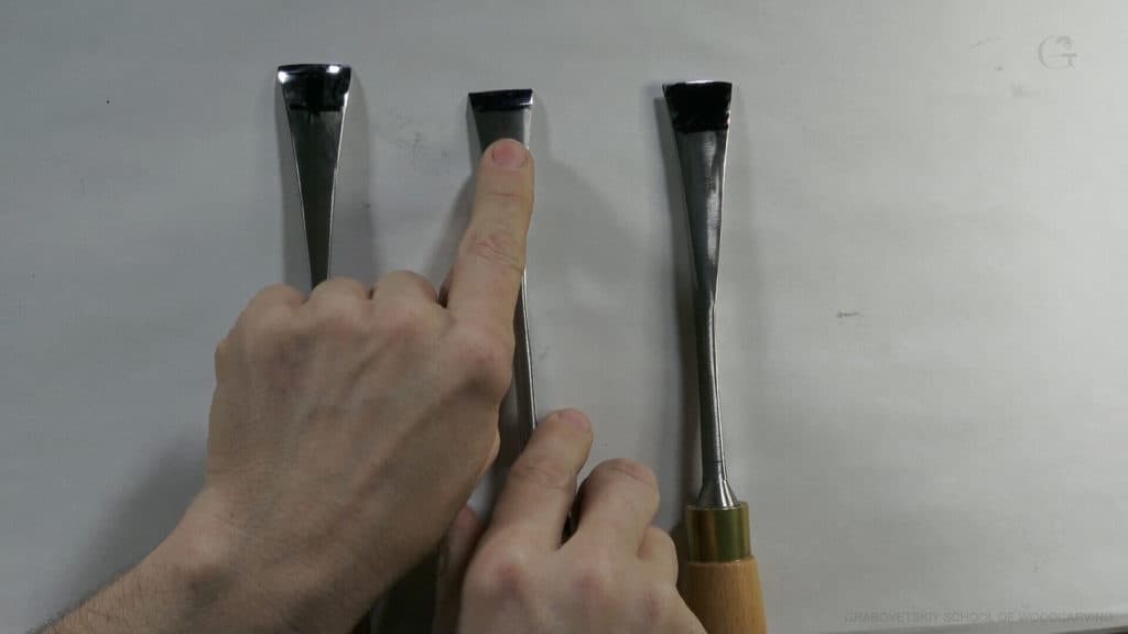 What bevel should I have when carving hardwood