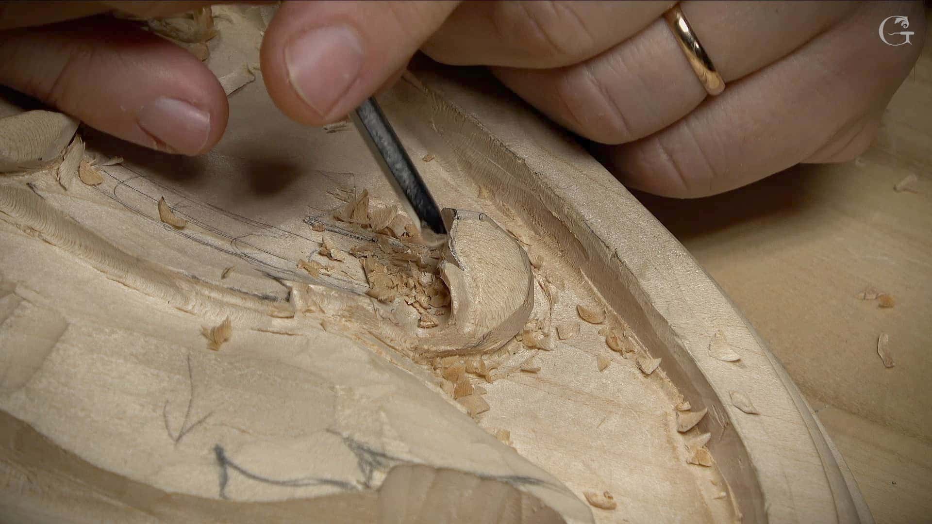 Are there any online schools that focus only on hand tool carving?