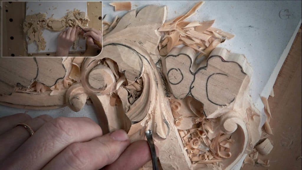 Carving Floral and Molding for the Panel 5