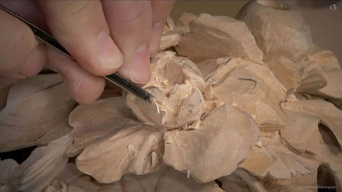 Learn the art of woodcarving in the Grinling Gibbons style from Alexander Grabovetskiy. The Baroque period was known for its intricate details, and this unique style will enhance your woodworking skills. Take this exciting course and become a master at Grinling Gibbons style woodcarving.
