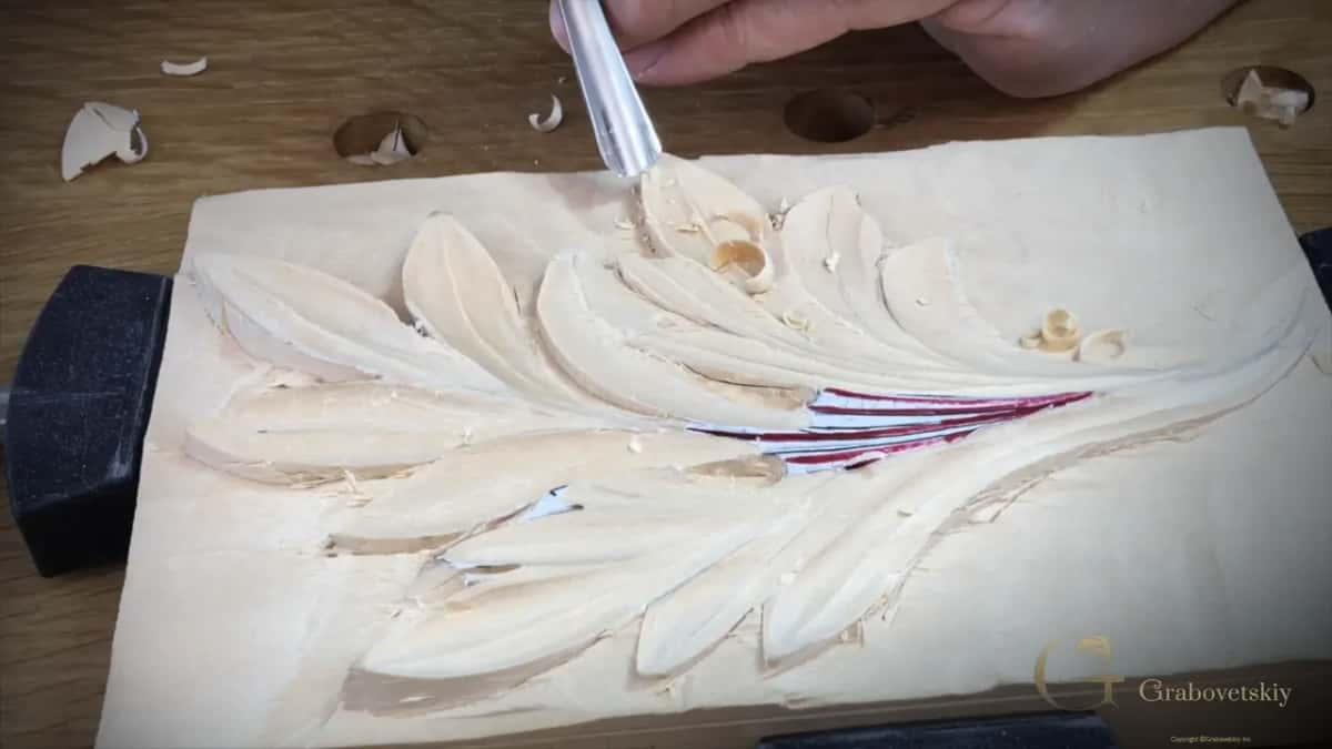 Long unsanded tool marks running the length of every lobe