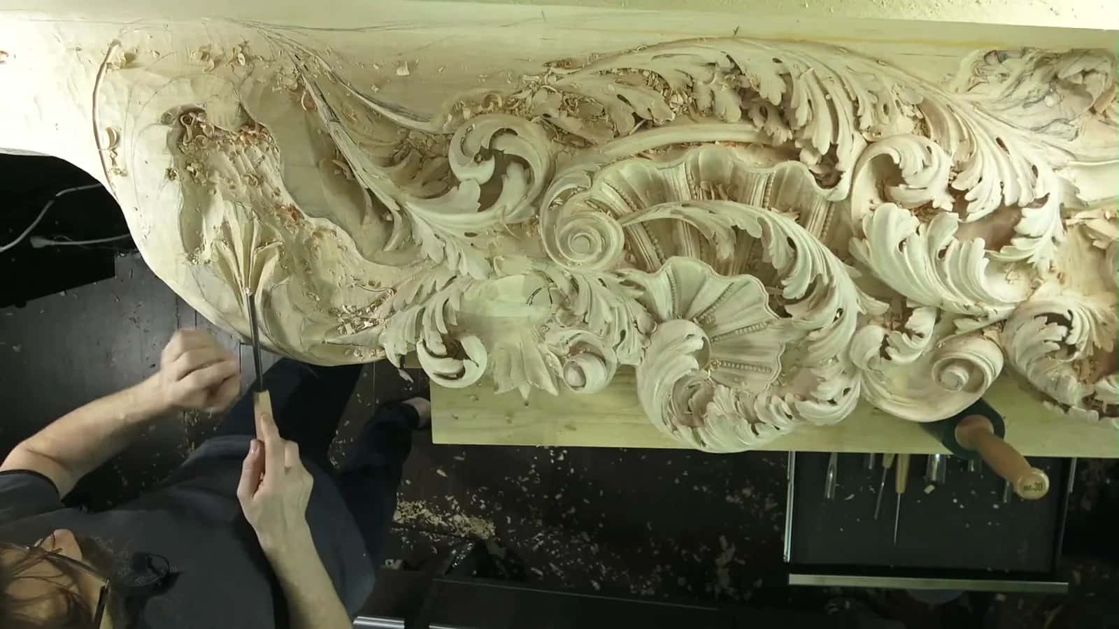 How do I dry green wood for carving at home?