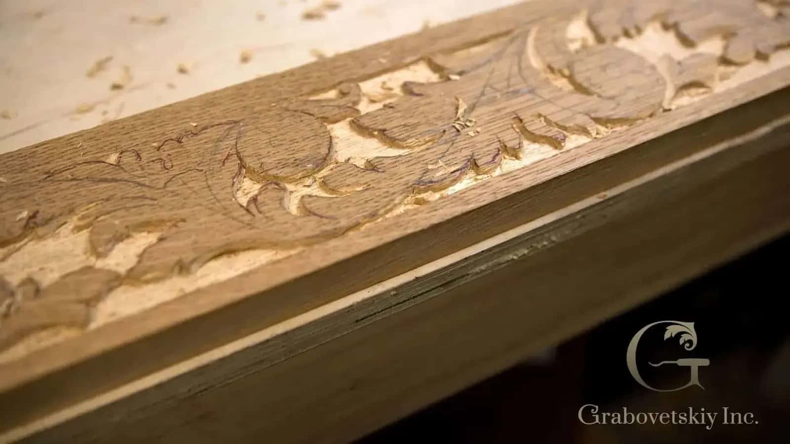 How to carve an acanthus over a molding