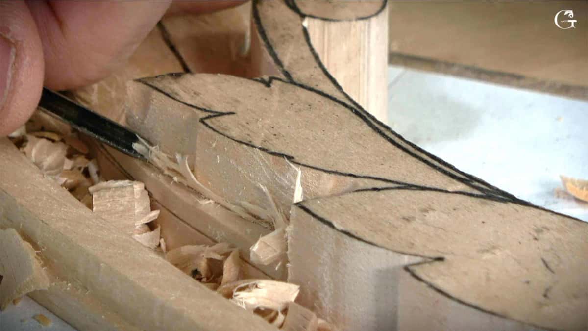 Setting in along the drawn line Chisel down on the drawn line, chips gathering
