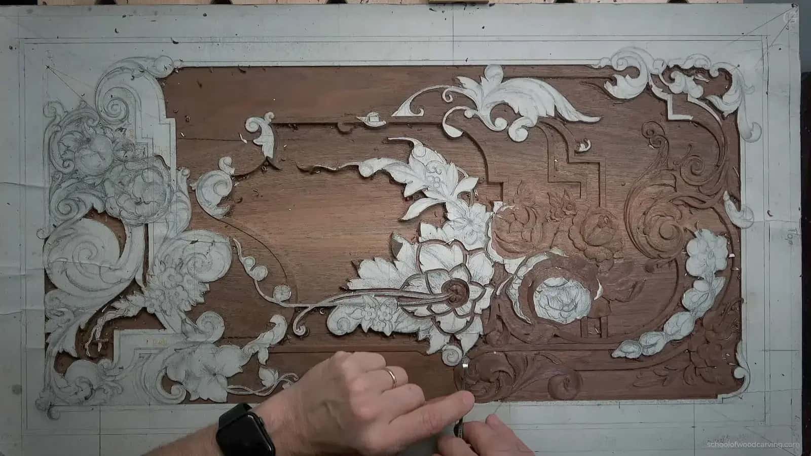 Carving walnut, is it good wood for the job?