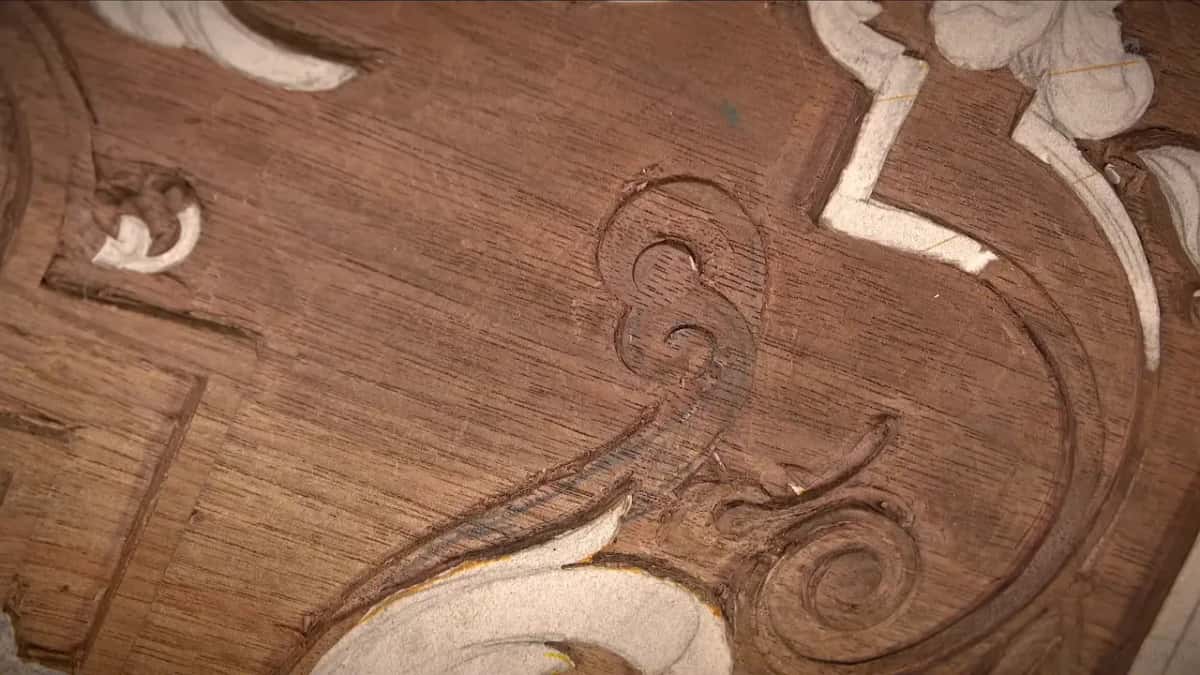 Swirls seen at an angle across the board