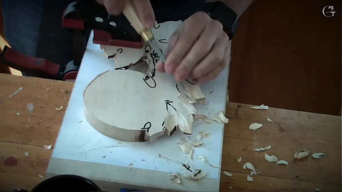 Smaller blade for a tight place