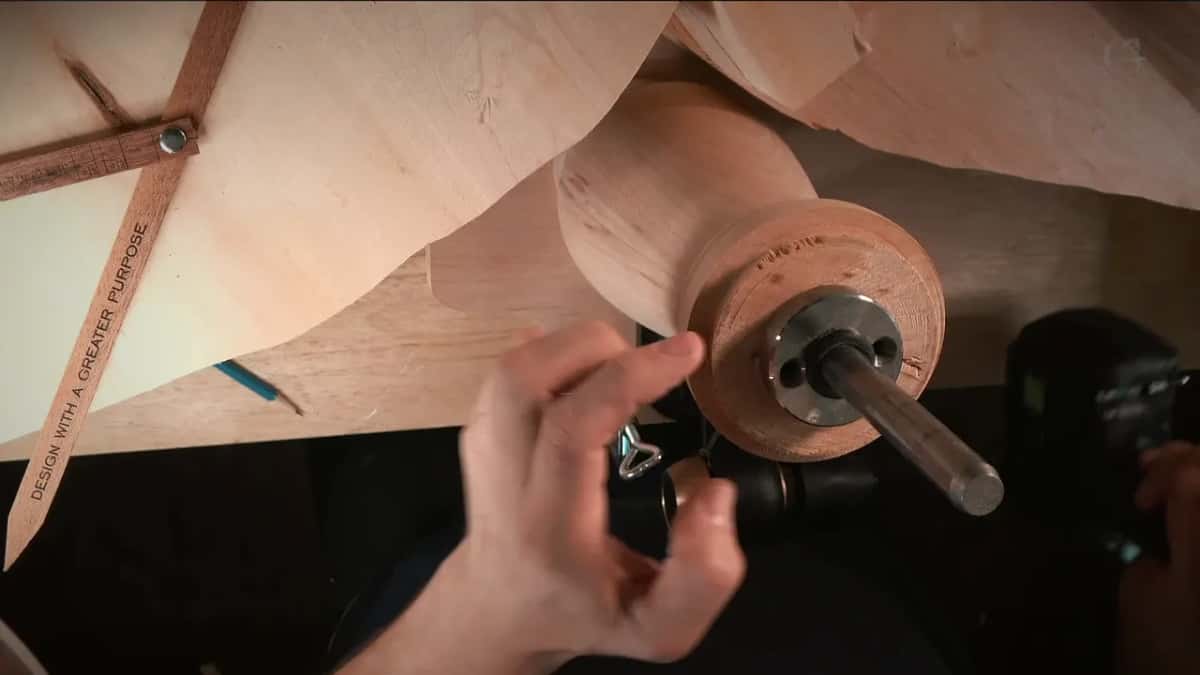 Metal vise post screwed into the base, calipers alongside