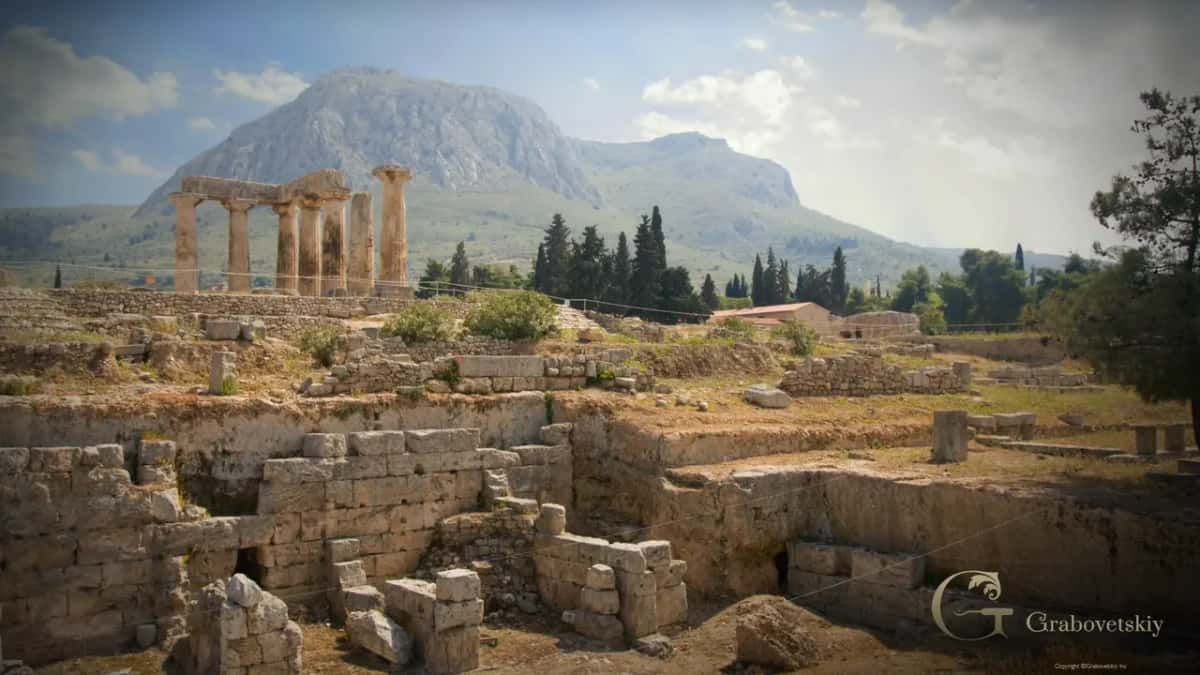The ruins at Corinth, columns still standing