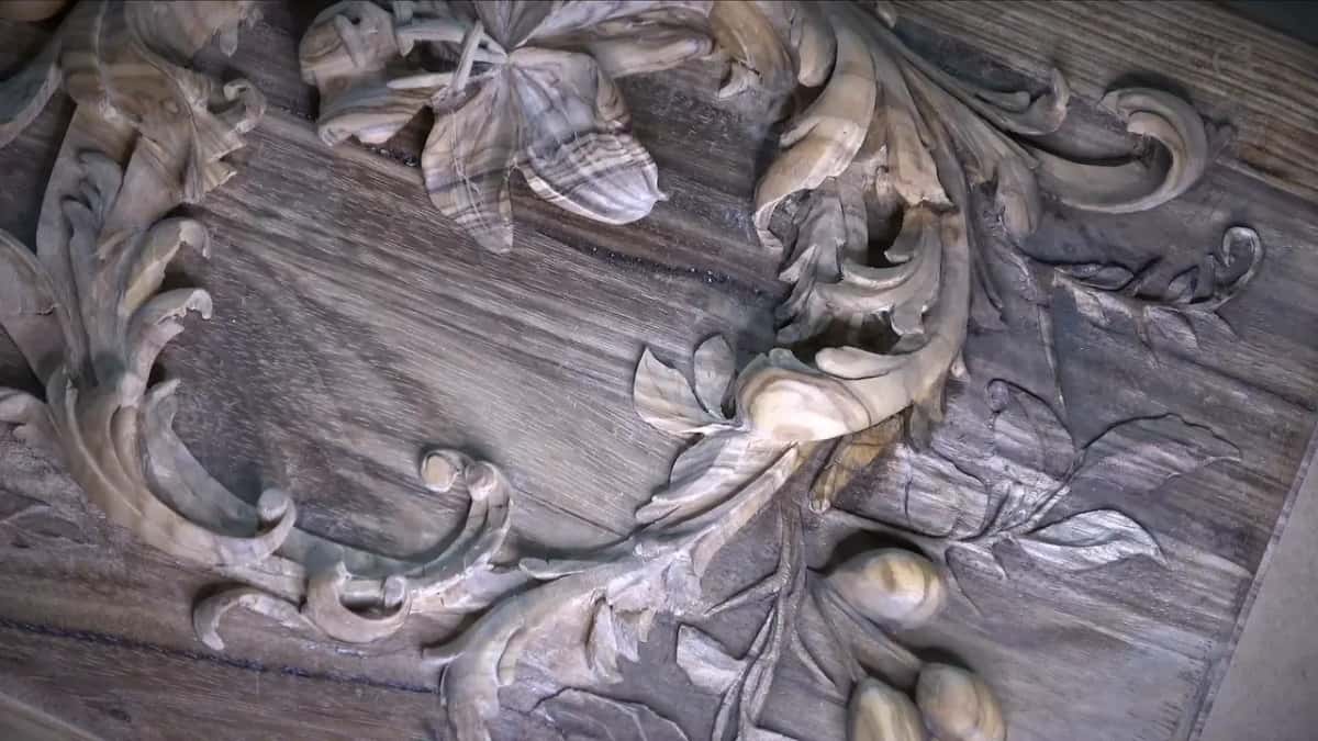 Stems and leaf tips on the finished carving