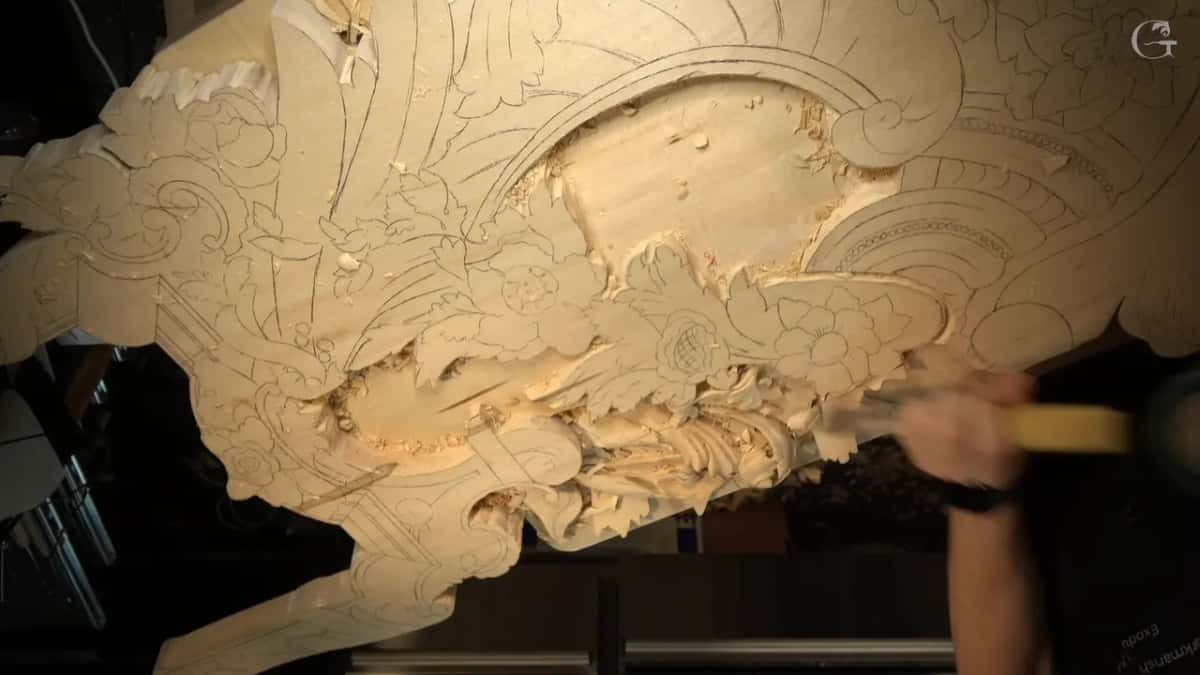 Whole panel from above under a raised mallet