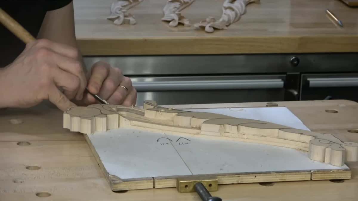 A line that gets carved away entirely.