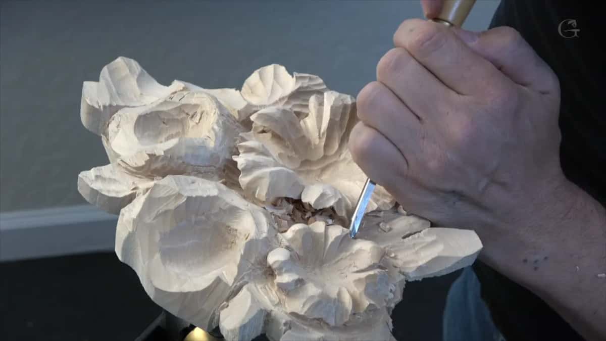 Long tool laid across the finished flower