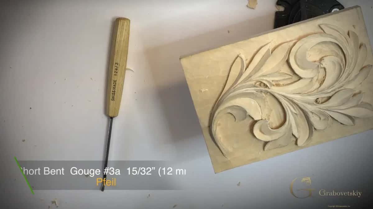 The label gives a 3a bent gouge at fifteen thirty seconds, and the tool sits beside the board