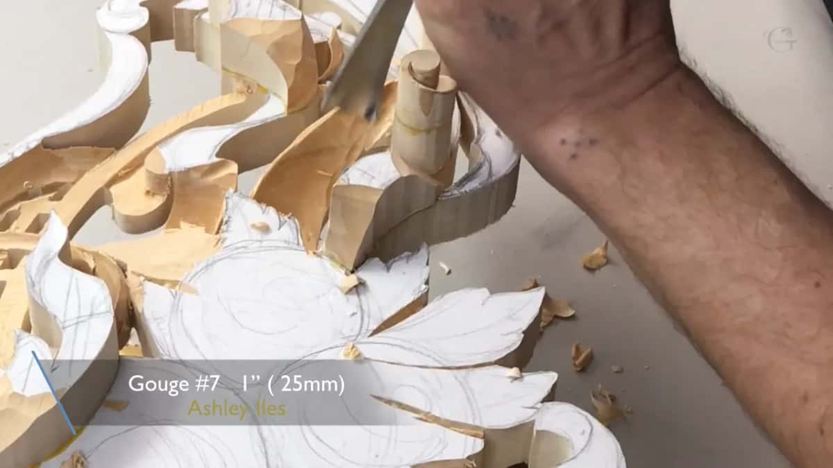 Ashley Iles number 7, one inch, captioned