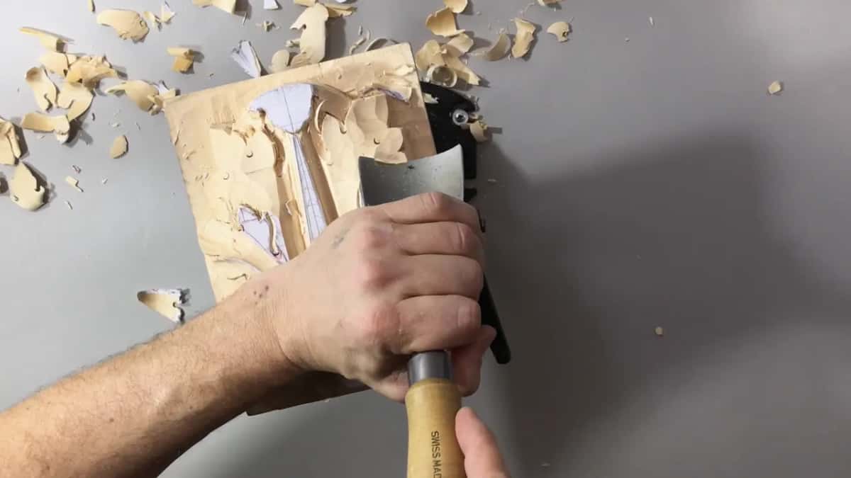 Gouge at the right edge