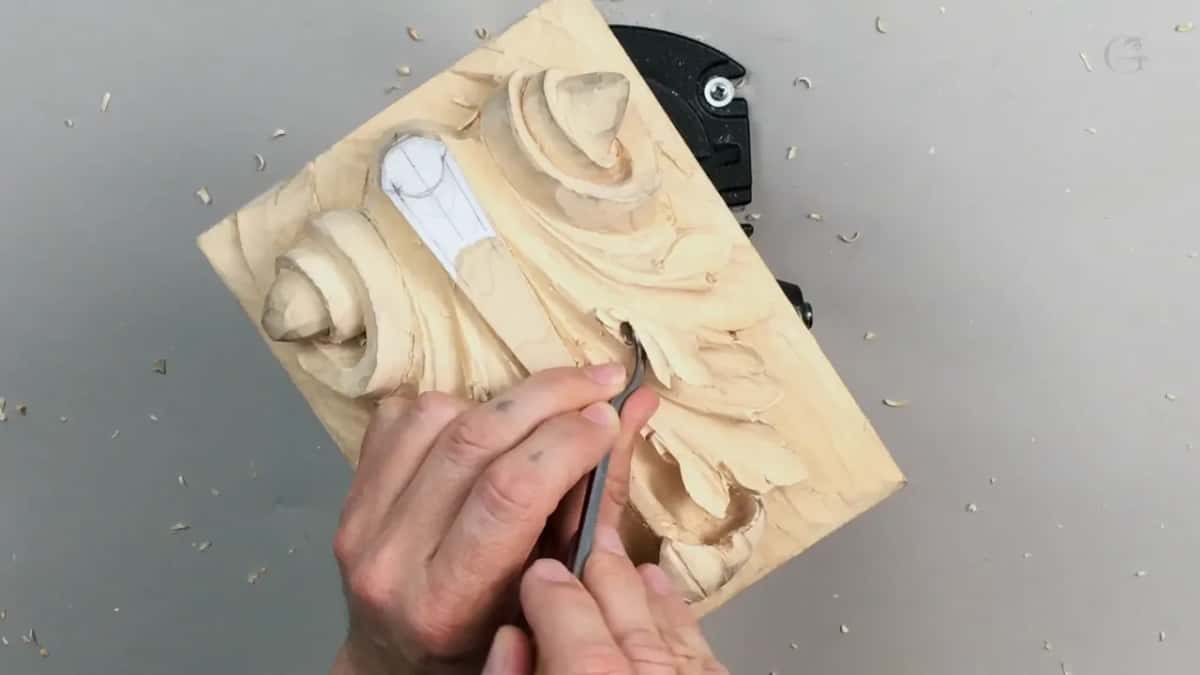 Blade travelling against the fibre