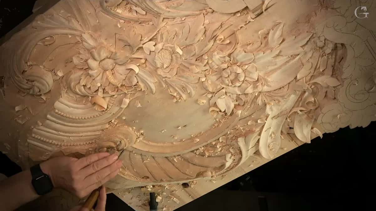 Wide view, flowers already carved