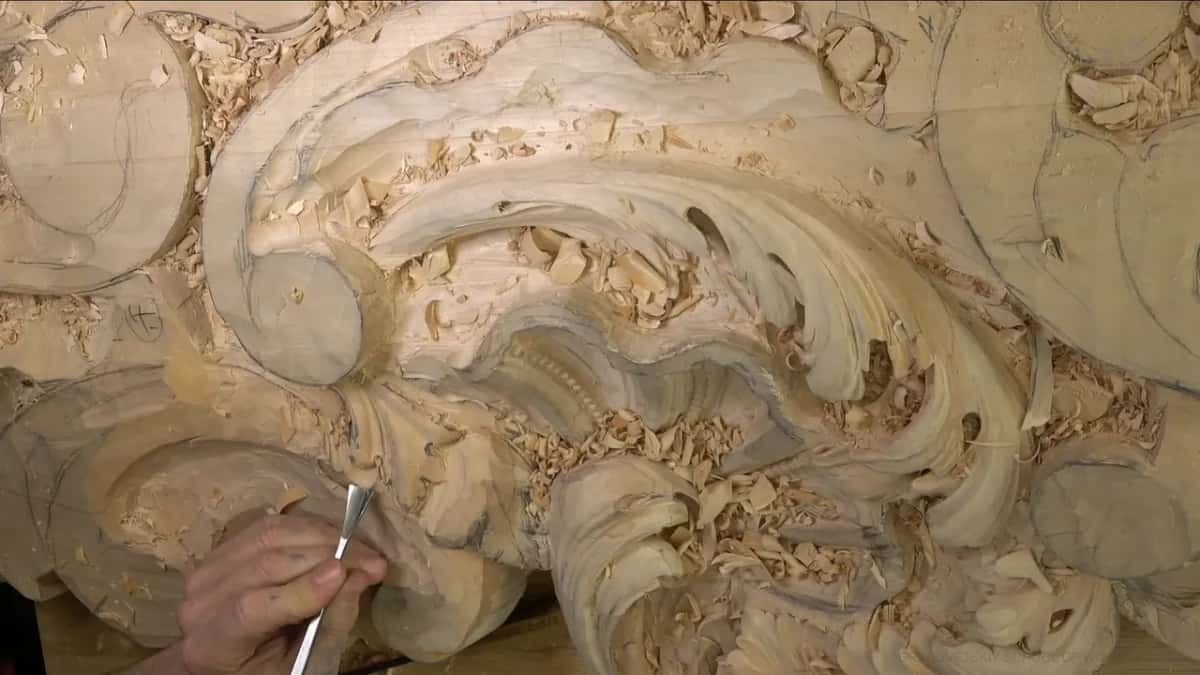 Seen whole, the head has a thin tool working at its lower left edge.