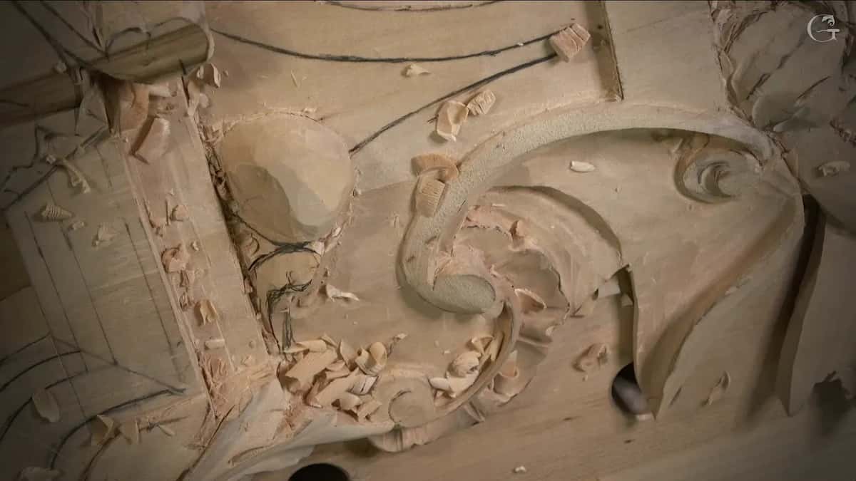 Shavings scattered through the hollows